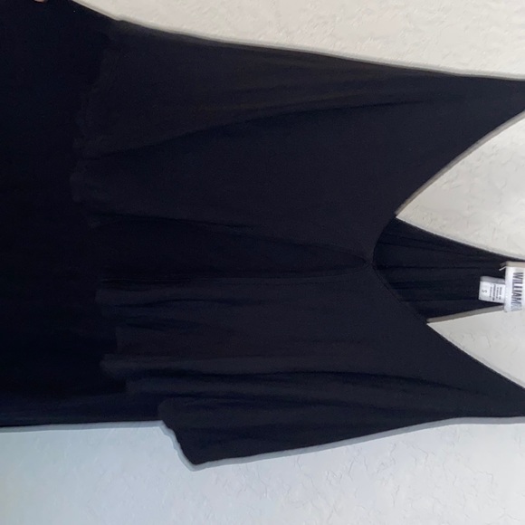 Simple Black flowey dress! super cute just don’t wear anymore - Picture 2 of 2